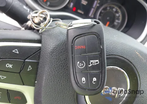 2017 Jeep Cherokee Latitude 4X4 из США, поврежденный, VIN 1C4PJMCS0HW563302